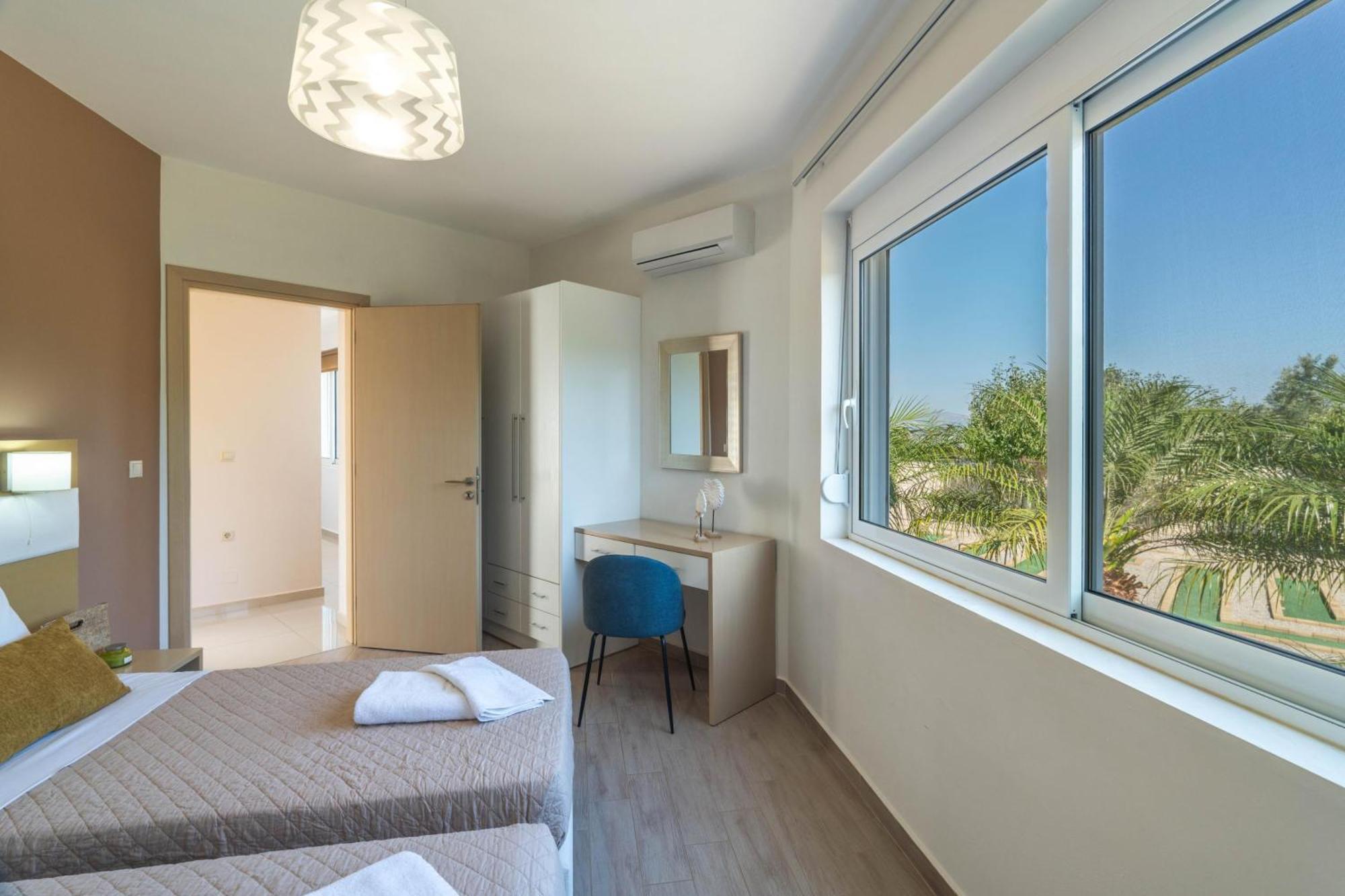 Villa Ariella With Sea View Ajía Marína Kültér fotó